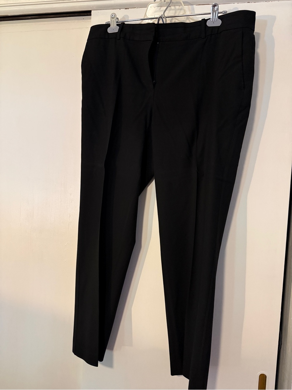 Ann Taylor women's Black Dress Pants - Slim Tailored Look